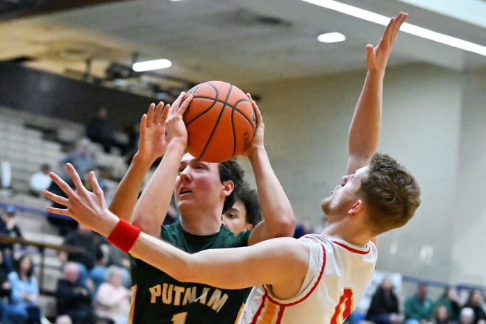 a Putnam North Eugene 5A Oregon boys basketball quarterfinal 2024 Leon Neuschwander 26